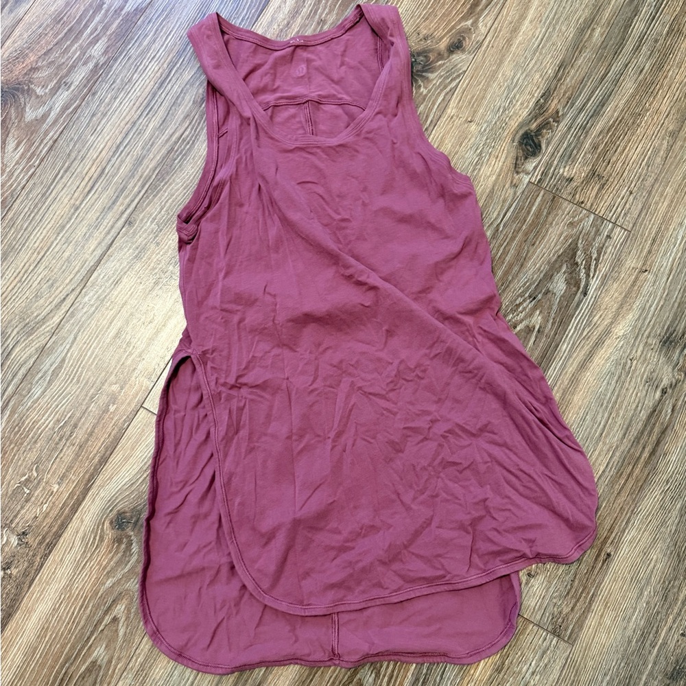 lululemon high-low slit tank